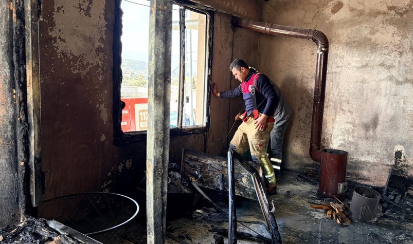 Akcurun’da mesken yangını korkuttu