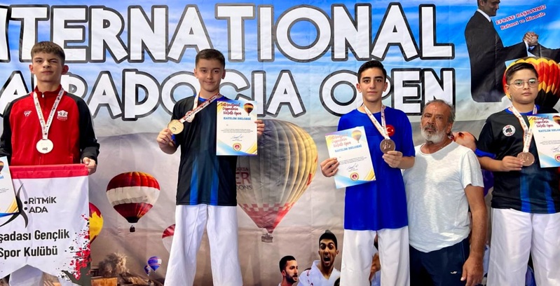 Antakya Belediyesi Karate Takımı’nın Üstün Başarısı