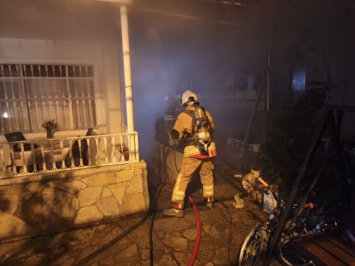 Arsuz’da Ev Yangını haber fotoğrafı
