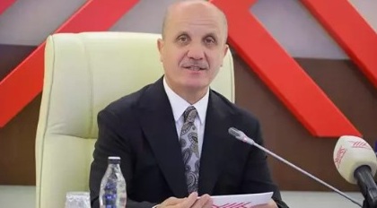 Başarılı üniversite öğrencilerine 3 yılda mezun olma imkanı sağlanacak