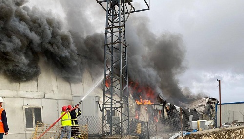 Çıkan Yangın Konteyneri Kullanılamaz Hale Getirdi