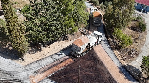 Dedeçınar Mahallesi’nde Yol Çalışması Sürüyor