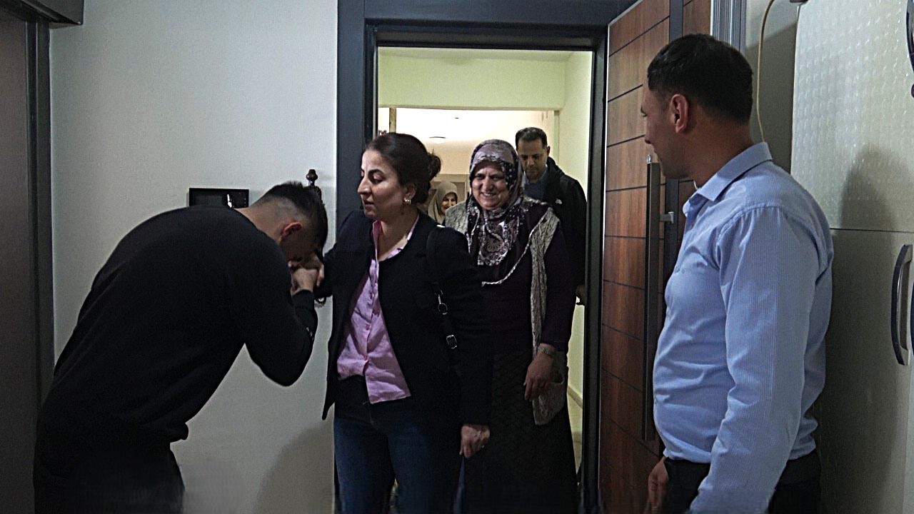 Depremzede Aile Bayramı TOKİ’deki Yeni Yuvasında Geçirdi