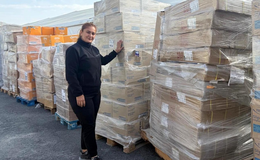 Depremzedelerin Ablasına Yardımlar Hız Kesmiyor