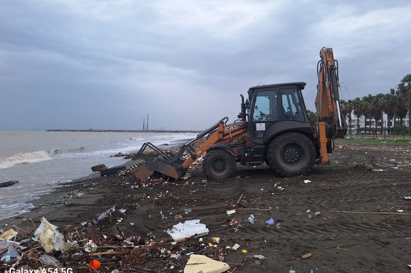Dörtyol’da Sel Sonrası Temizlik Çalışması