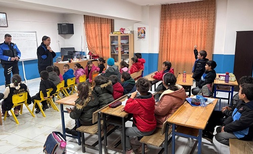 Emniyet'ten Öğrecilere Temel Güvenlik Eğitimi