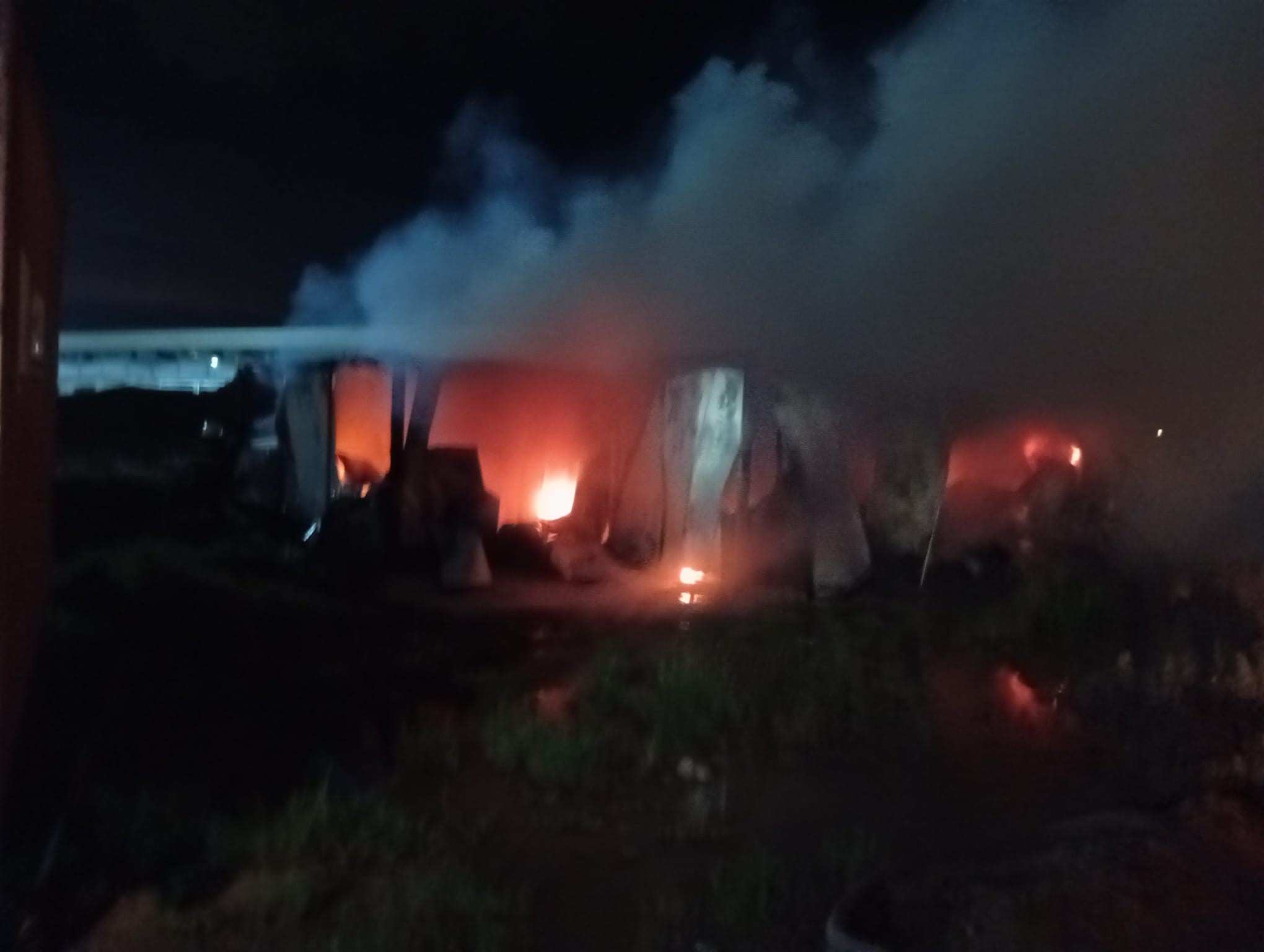 Erzin’de Konteyner Yangını: İnşaat İşçisi Hayatını Kaybetti