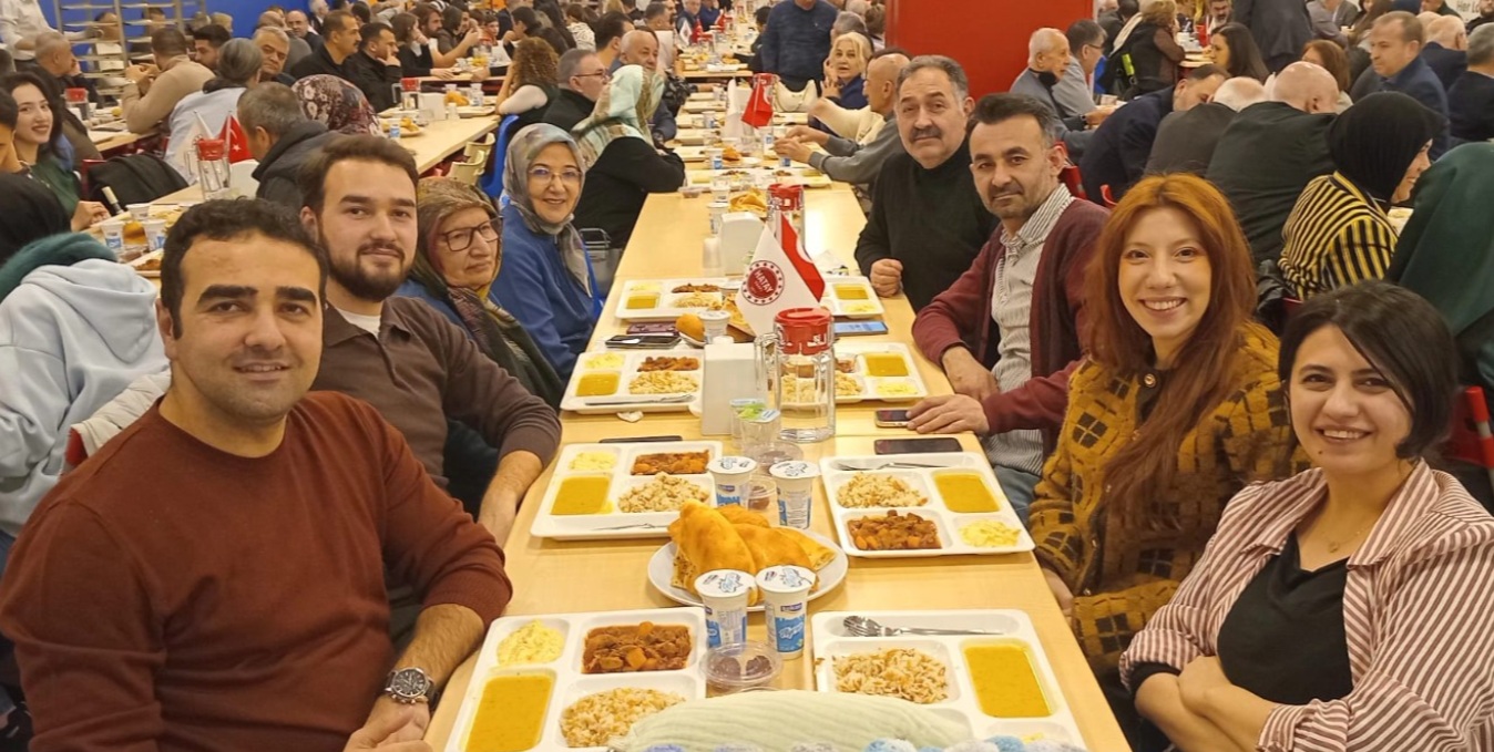 Hatay Vakfı'ndan İftar Dayanışması