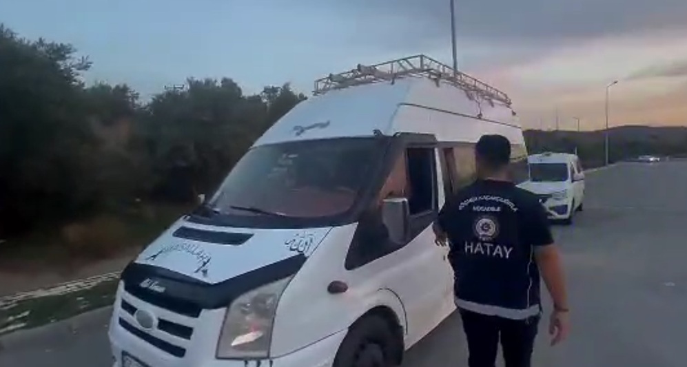 Hatay’da 20 düzensiz göçmen ele geçirildi