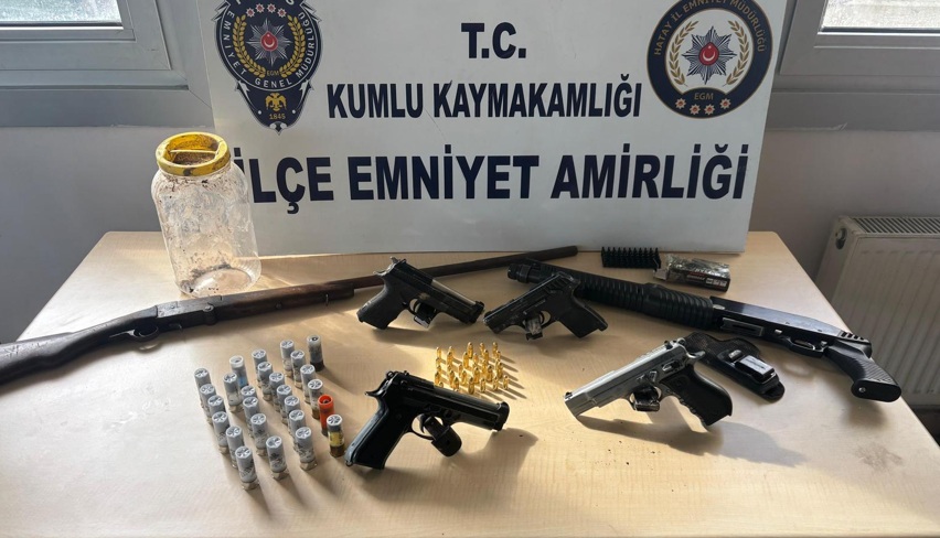 Hatay’da uyuşturucu ve silah ele geçirildi