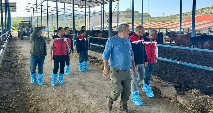 Hayvan işletmesine verimli ziyaret