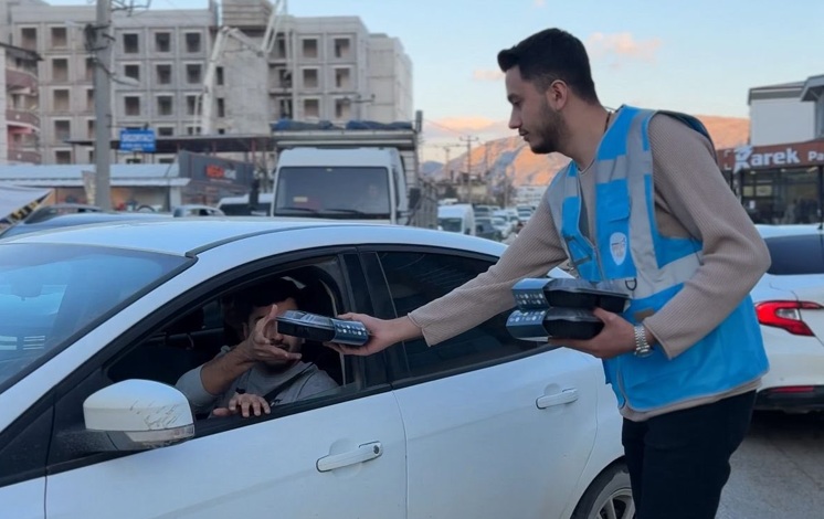 İftarlıklar Ak Gençlikten