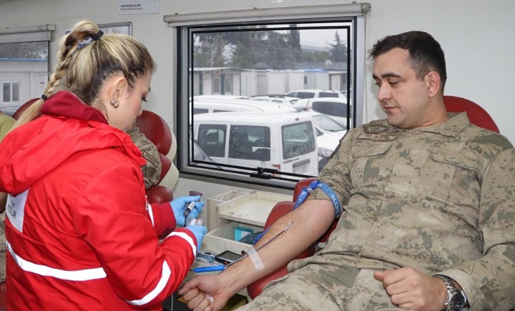 Jandarma’dan kan bağışı kampanyasına destek