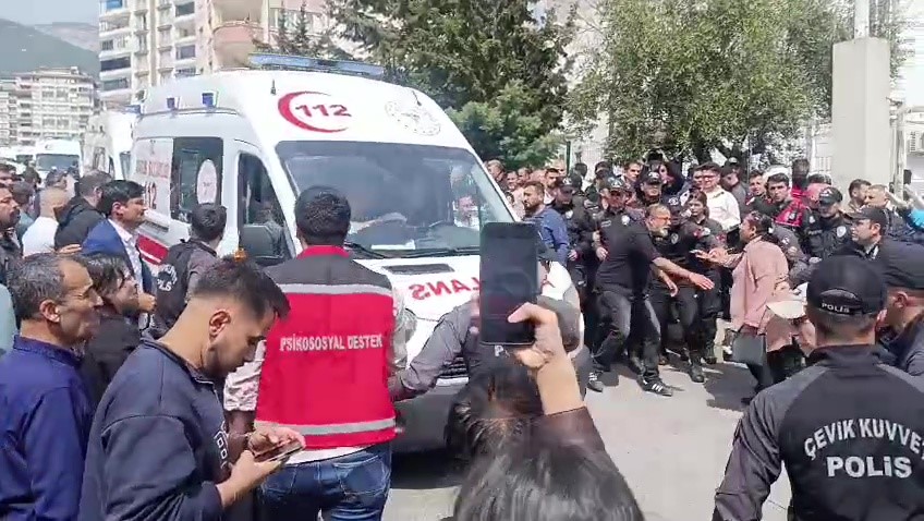 Kahramanmaraş’ta Okulda Silahlı Saldırı: 4 Ölü, 20 Yaralı