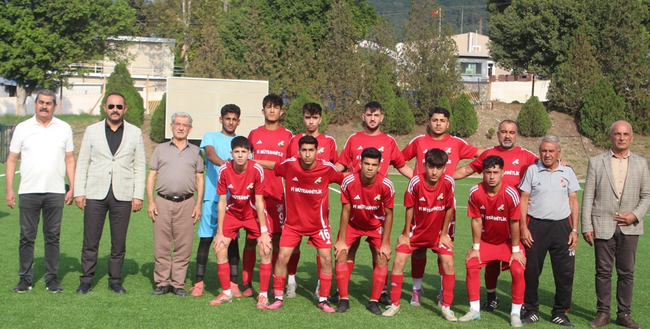 Karayılan Futbol Sahası Hizmete Girdi