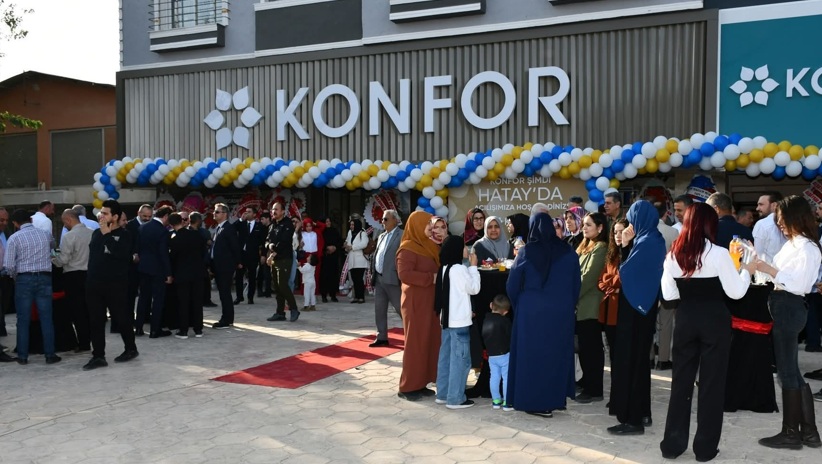 Kırıkhan’da Konfor Mobilya Açıldı