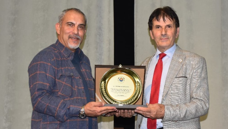 Mesleki Onura Büyük Taç: Hüseyin Zorkun’a Yılın Başarılı Gazetecisi Ödülü!