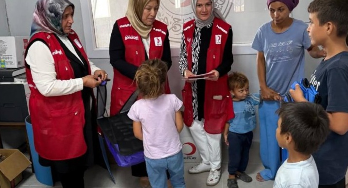 Öğrencilere kırtasiye desteği Kızılay’dan