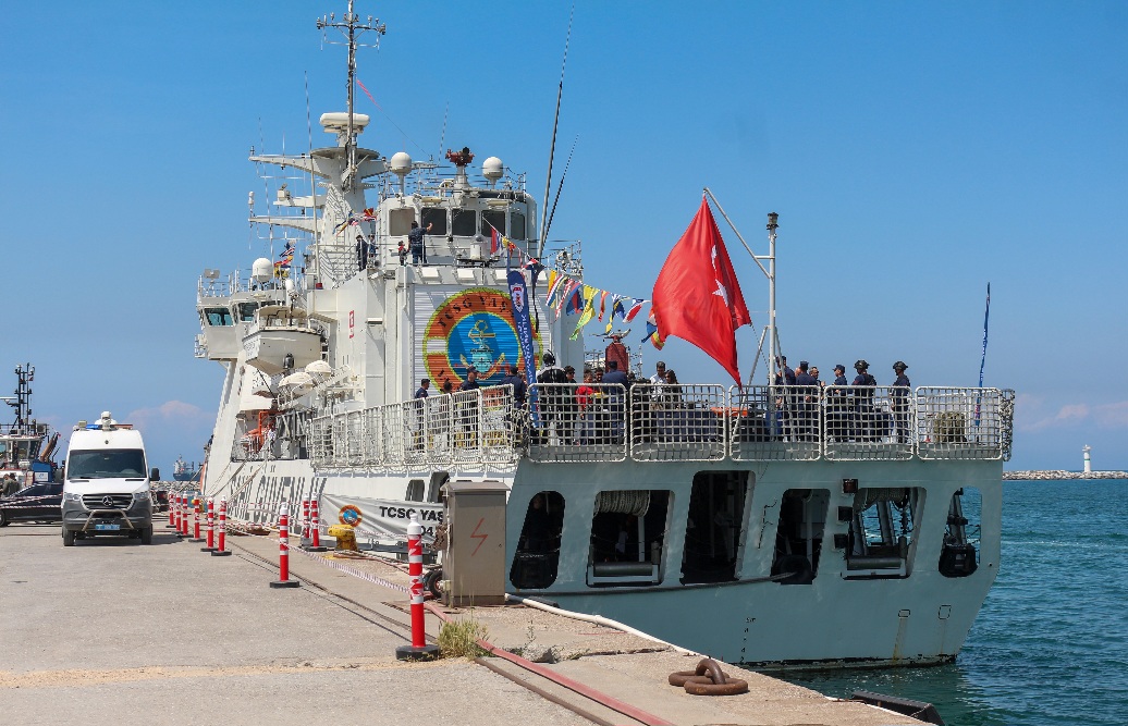 TCG Karpaz ve TCSG Yaşam Gemileri İskenderun’da Ziyarete Açıldı