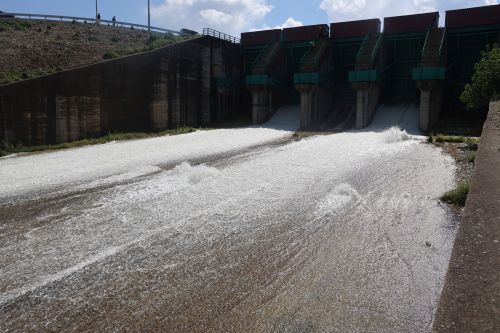 Yarseli Barajı 25 Yıl Sonra Taştı: Kapaklar Açıldı