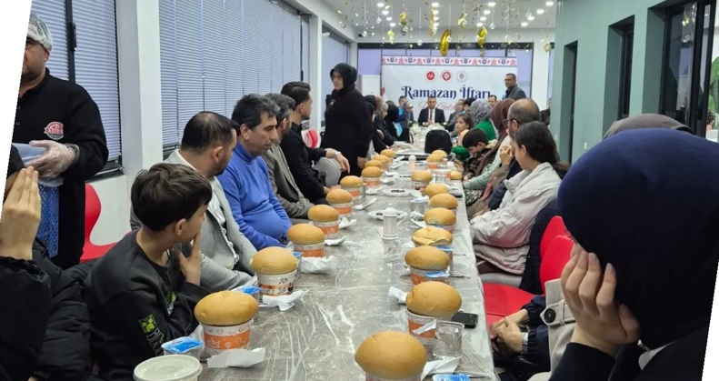 Yetim Çocuklar İçin Anlamlı İftar Buluşması